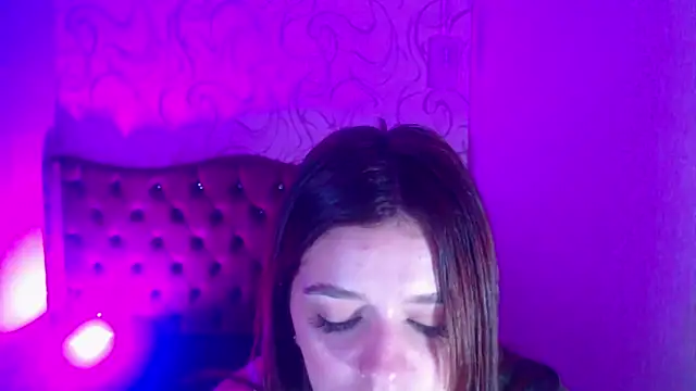 Snapshot of LiaHarryis chatting on 8, 3, 2025 LiaHarryis online show from 8, 3, 2025