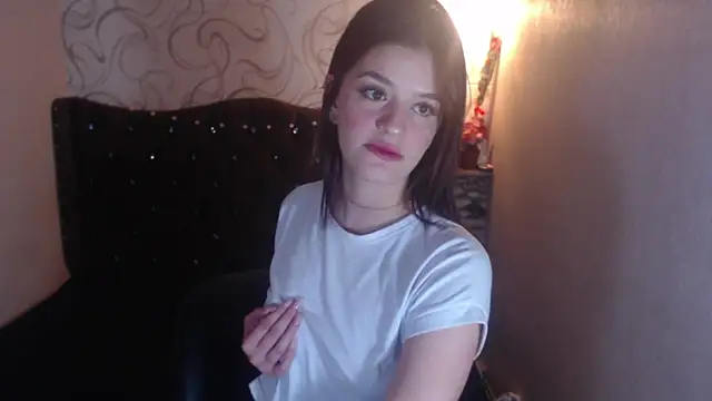 Snapshot of LiaHarryis chatting on 8, 3, 2025 LiaHarryis online show from 8, 3, 2025