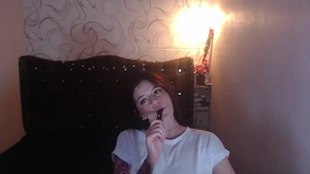 Snapshot of LiaHarryis chatting on 9, 3, 2025 LiaHarryis online show from 9, 3, 2025