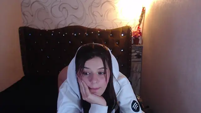 Snapshot of LiaHarryis chatting on 15, 3, 2025 LiaHarryis online show from 15, 3, 2025