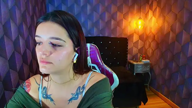 LiaHarryis online show from 13, 4, 2026