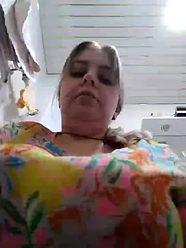 Lady nice cat online show from 15, 2, 2025