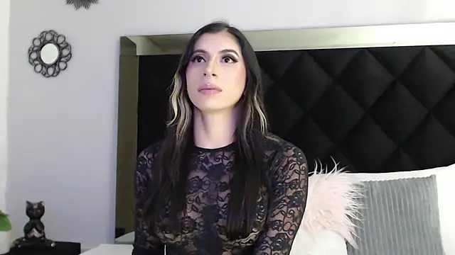 KinaCooper online show from 11, 11, 2025