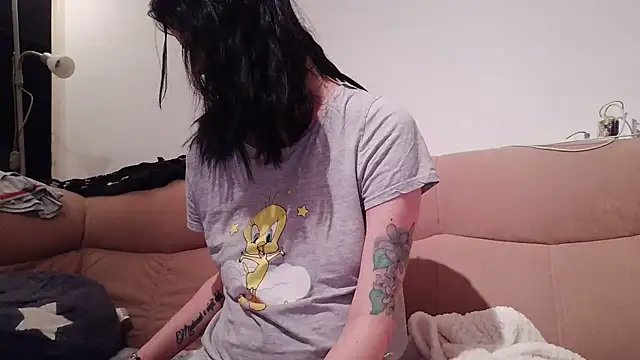 LauraBaby online show from 21, 12, 2024