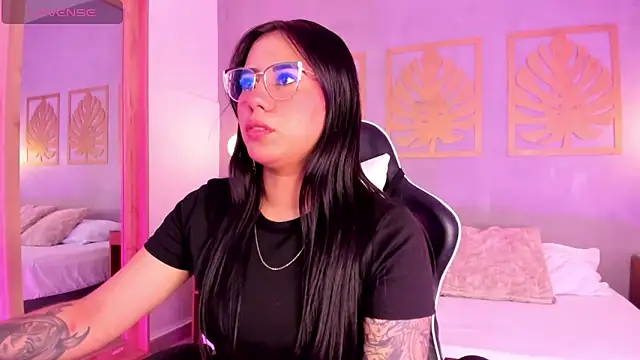 Snapshot of majo_rosse_ chatting on 13, 3, 2026 majo rosse online show from 13, 3, 2026