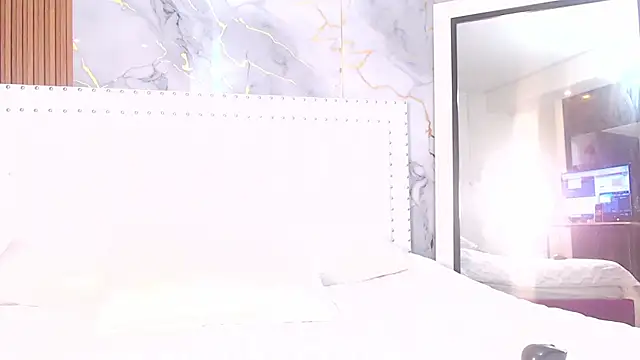 daddyissuesss  online show from 31, 12, 2024