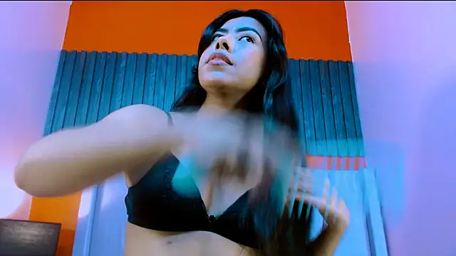 Snapshot of VeronicaRobles chatting on 11, 3, 2026 VeronicaRobles online show from 11, 3, 2026