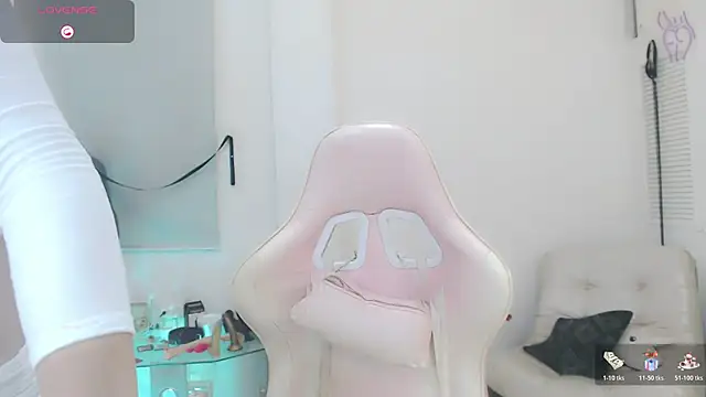 sasha mom69  online show from 26, 11, 2025