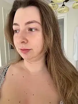 curvyflawless online show from 2, 4, 2026