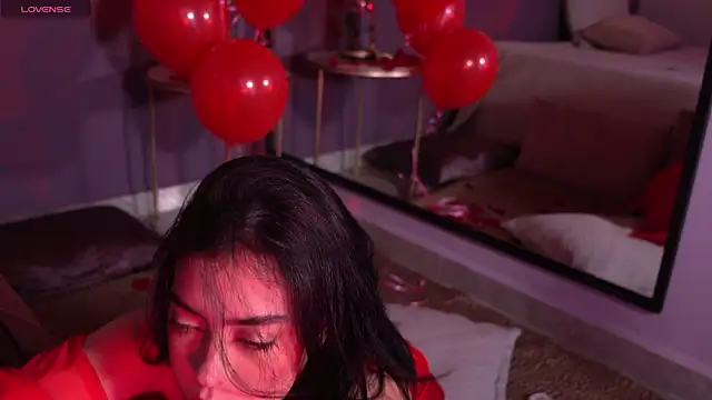 ElleDiane online show from 14, 2, 2025