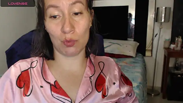 Snapshot of CATRINA-83 chatting on 22, 4, 2026 CATRINA-83 online show from 22, 4, 2026