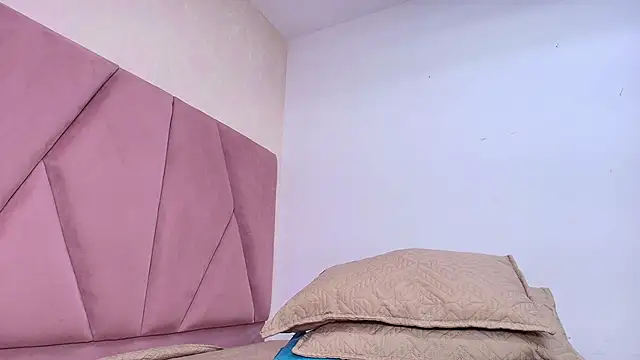 arl chloee online show from 25, 2, 2025