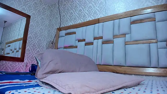 arl chloee online show from 15, 11, 2025