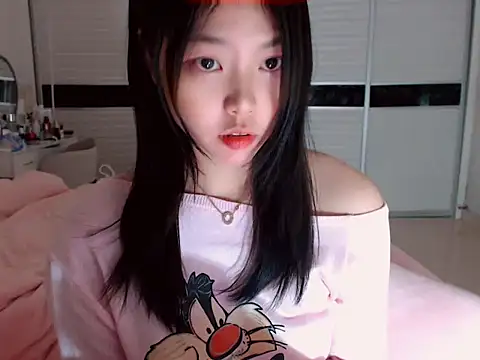 -Lucky Girl online show from 8, 1, 2025