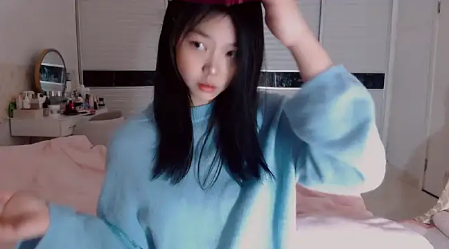 -Lucky Girl online show from 11, 1, 2025