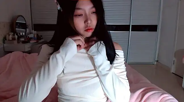 -Lucky Girl online show from 12, 1, 2025