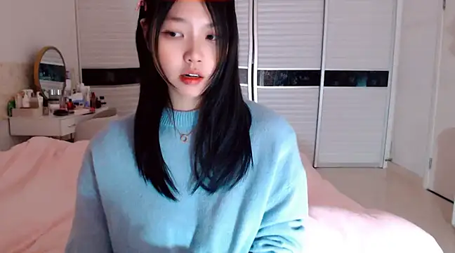 -Lucky Girl online show from 13, 1, 2025