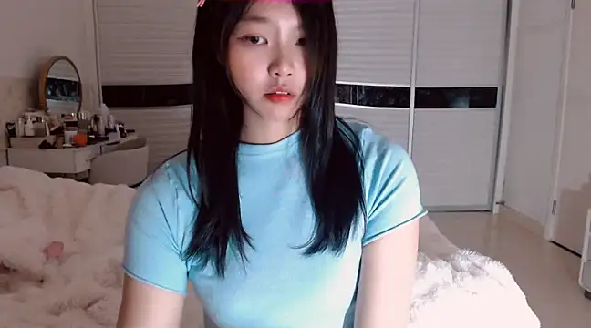 -Lucky Girl online show from 24, 1, 2025