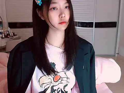 -Lucky Girl online show from 4, 2, 2025