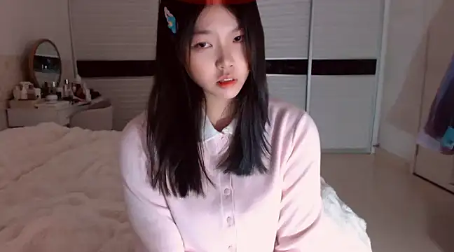 -Lucky Girl online show from 9, 2, 2025