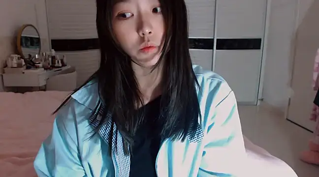 -Lucky Girl online show from 18, 2, 2025