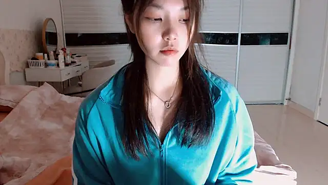 -Lucky Girl online show from 20, 5, 2026