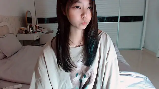 -Lucky Girl online show from 26, 5, 2026