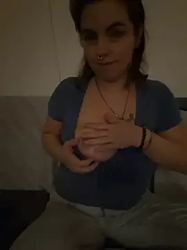 Snapshot of Jassiundich2 chatting on 6, 3, 2026 Jassiundich2 online show from 6, 3, 2026