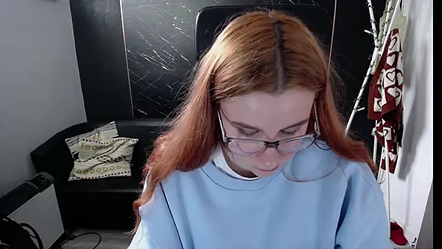 littleviki7 online show from 11, 3, 2025