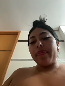 emmyjhonson07 online show from 22, 11, 2025