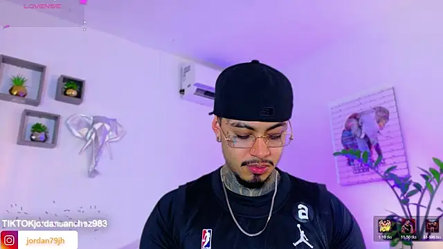 JordanSmiith  online show from 30, 3, 2026