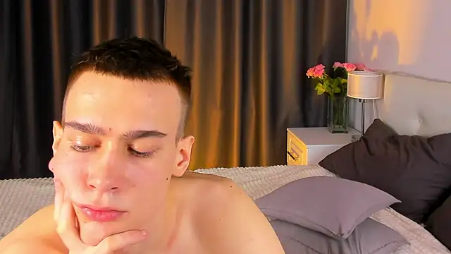 Snapshot of Kevin_Kesi chatting on 2, 2, 2025 Kevin Kesi online show from 2, 2, 2025