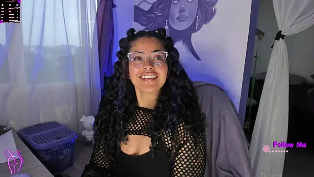 Snapshot of witchviolet chatting on 9, 10, 2025 witchviolet online show from 9, 10, 2025