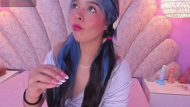 chloe watson  online show from 13, 2, 2025