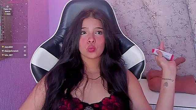 chloe watson  online show from 12, 3, 2025