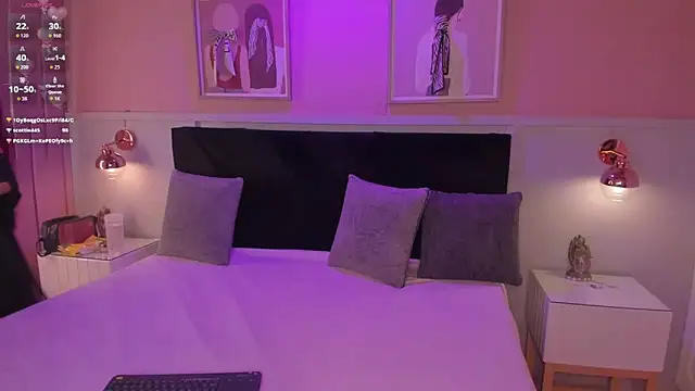 chloe watson  online show from 25, 3, 2026