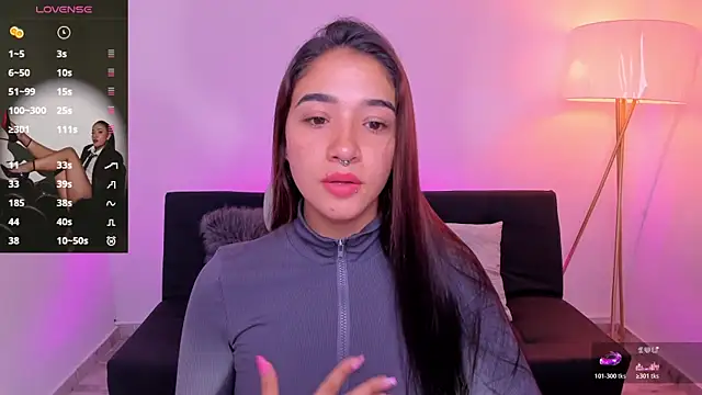 Snapshot of Antonella_Grayy chatting on 9, 7, 2026 Antonella Grayy online show from 9, 7, 2026