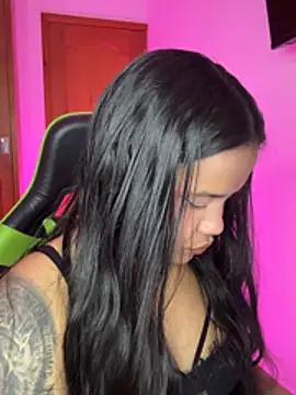 leila 22 online show from 4, 3, 2026