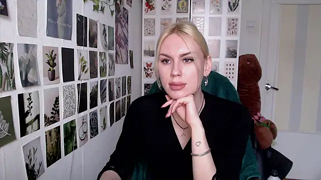 Snapshot of CapriScorpion chatting on 30, 4, 2026 CapriScorpion online show from 30, 4, 2026