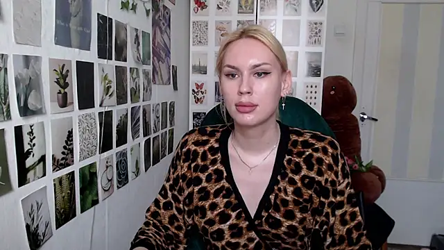 Snapshot of CapriScorpion chatting on 8, 5, 2026 CapriScorpion online show from 8, 5, 2026