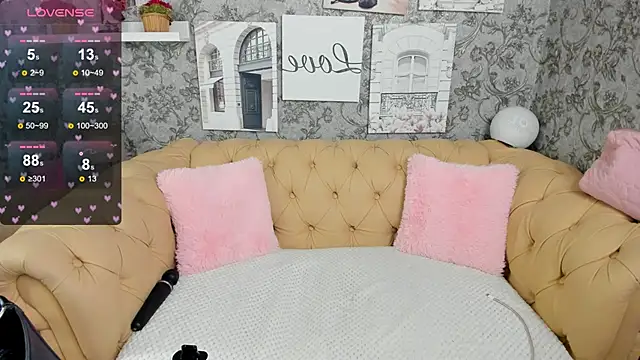 Snapshot of Tina_Walker chatting on 30, 12, 2024 Tina Walker online show from 30, 12, 2024