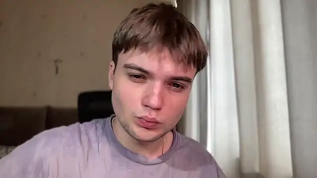 Snapshot of superfluboy_ chatting on 18, 10, 2025 superfluboy  online show from 18, 10, 2025