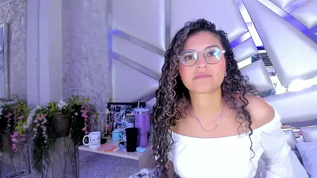 Miia002 online show from 14, 1, 2025