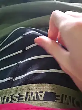 Snapshot of FreezingTie850 chatting on 6, 3, 2026 FreezingTie850 online show from 6, 3, 2026