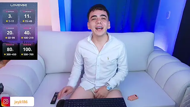 Snapshot of Jey_keler1 chatting on 25, 10, 2025 Jey keler1 online show from 25, 10, 2025