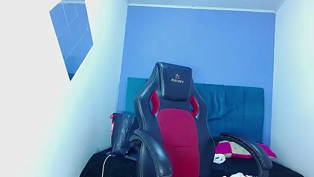 Snapshot of angelicatorrecm101 chatting on 5, 1, 2025 angelicatorrecm101 online show from 5, 1, 2025