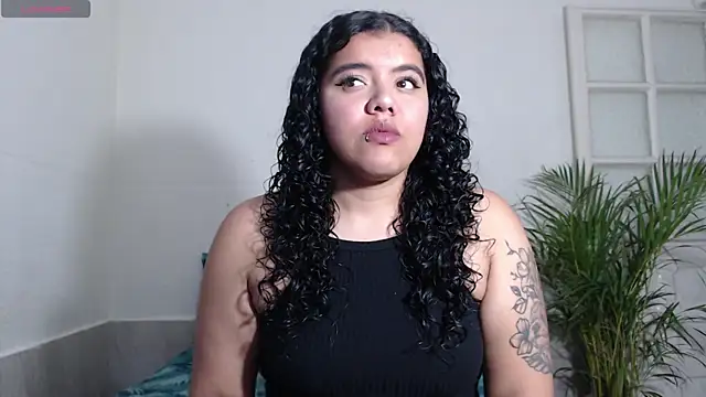 Snapshot of agata_22 chatting on 30, 12, 2024 agata 22 online show from 30, 12, 2024