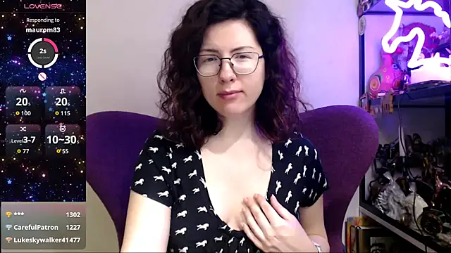 Snapshot of vaders_daughter chatting on 20, 12, 2025 vaders daughter online show from 20, 12, 2025