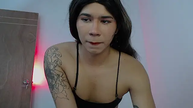 Snapshot of Moon_Foxxy chatting on 19, 7, 2026 Moon Foxxy online show from 19, 7, 2026