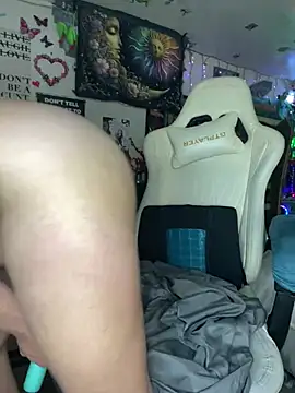 TrenaAnne online show from 8, 3, 2025